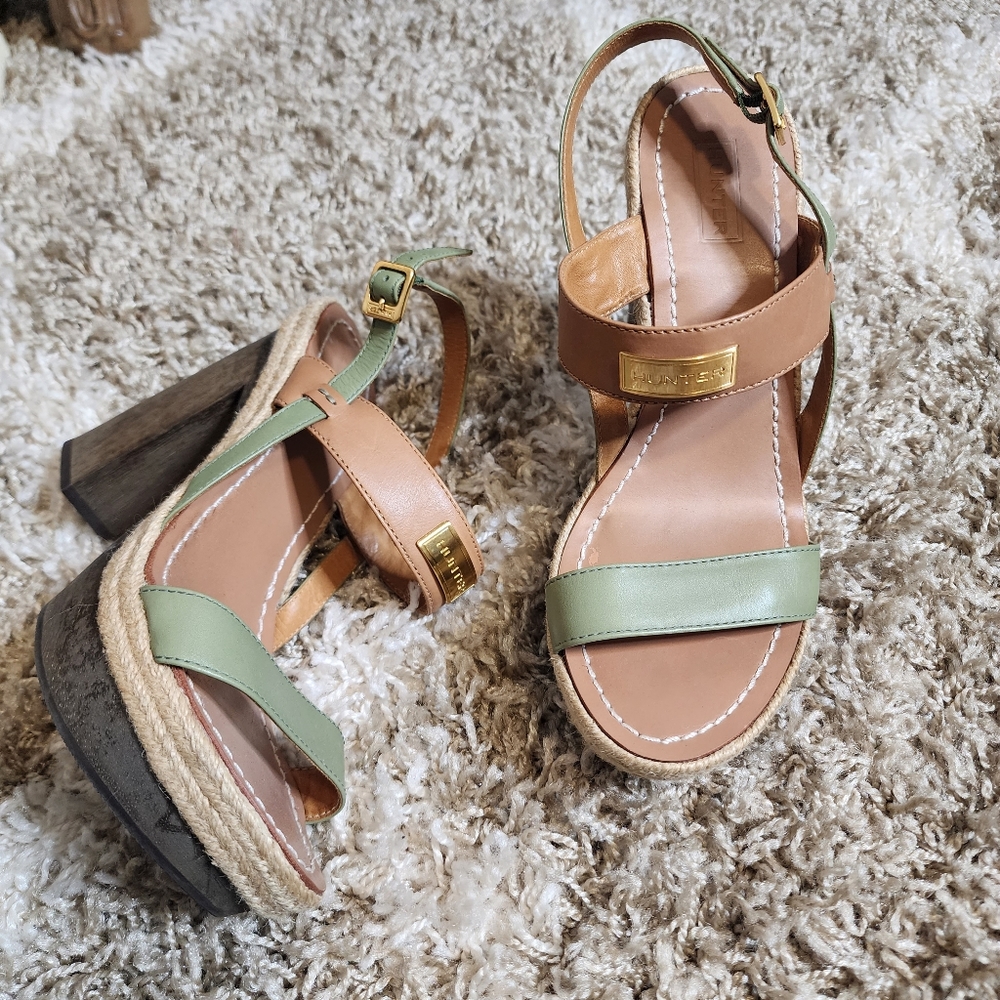 Hunter Gonave Wood Heel Sandals